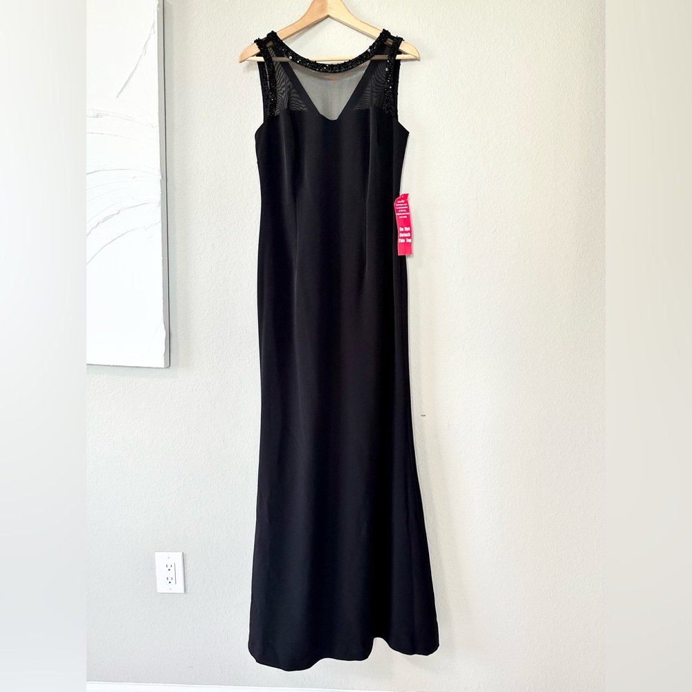 Karl Lagerfeld Paris Black Gown - Picture 5 of 13